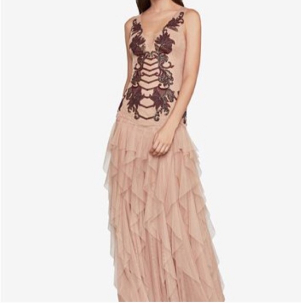 ISO THiS DRESS ~ BCBG